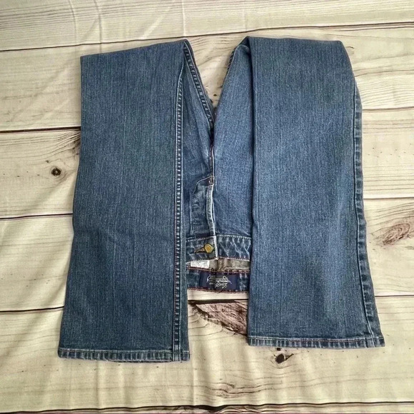 Signature by Levi’s Low Rise Slim Bootcut 7 Jrs - Picture 10 of 16